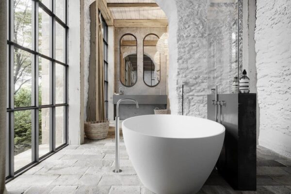 Banheiros sensacionais com elegância atemporal natural