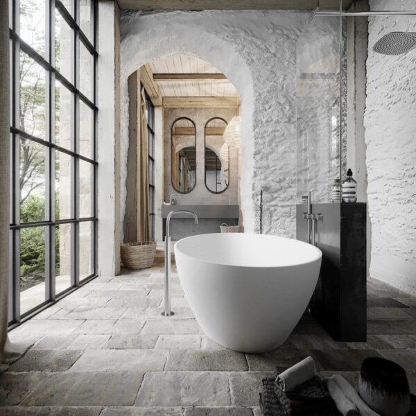 Banheiros sensacionais com elegância atemporal natural