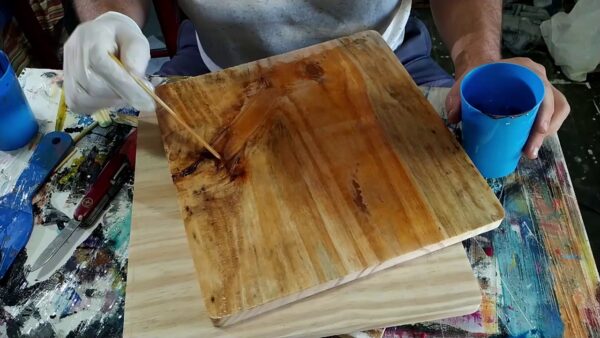 Como consertar madeira podre com epóxi